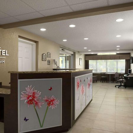 Microtel Inn & Suites By Wyndham Mineral Wells/Parkersburg Kültér fotó