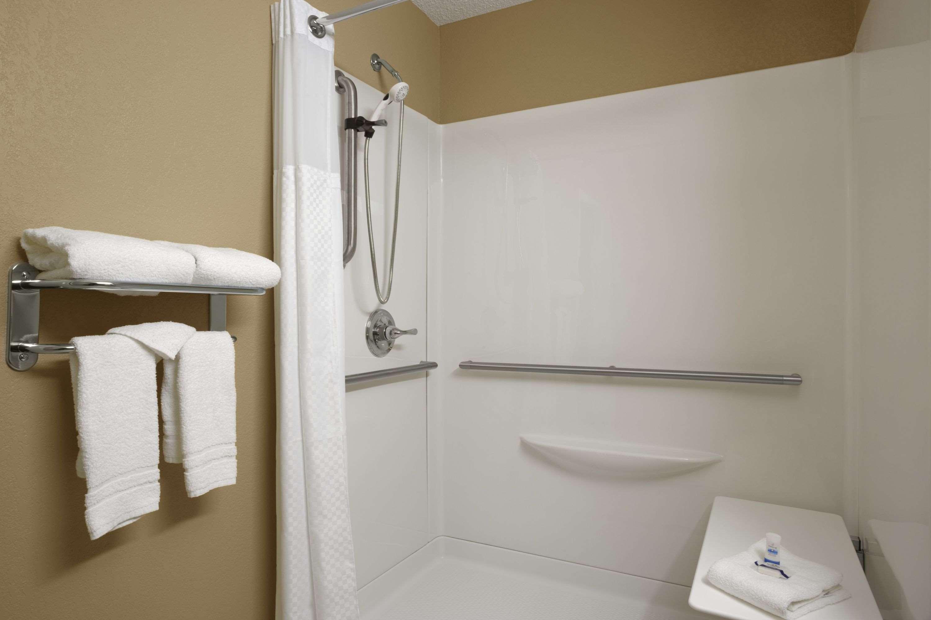 Microtel Inn & Suites By Wyndham Mineral Wells/Parkersburg Kültér fotó