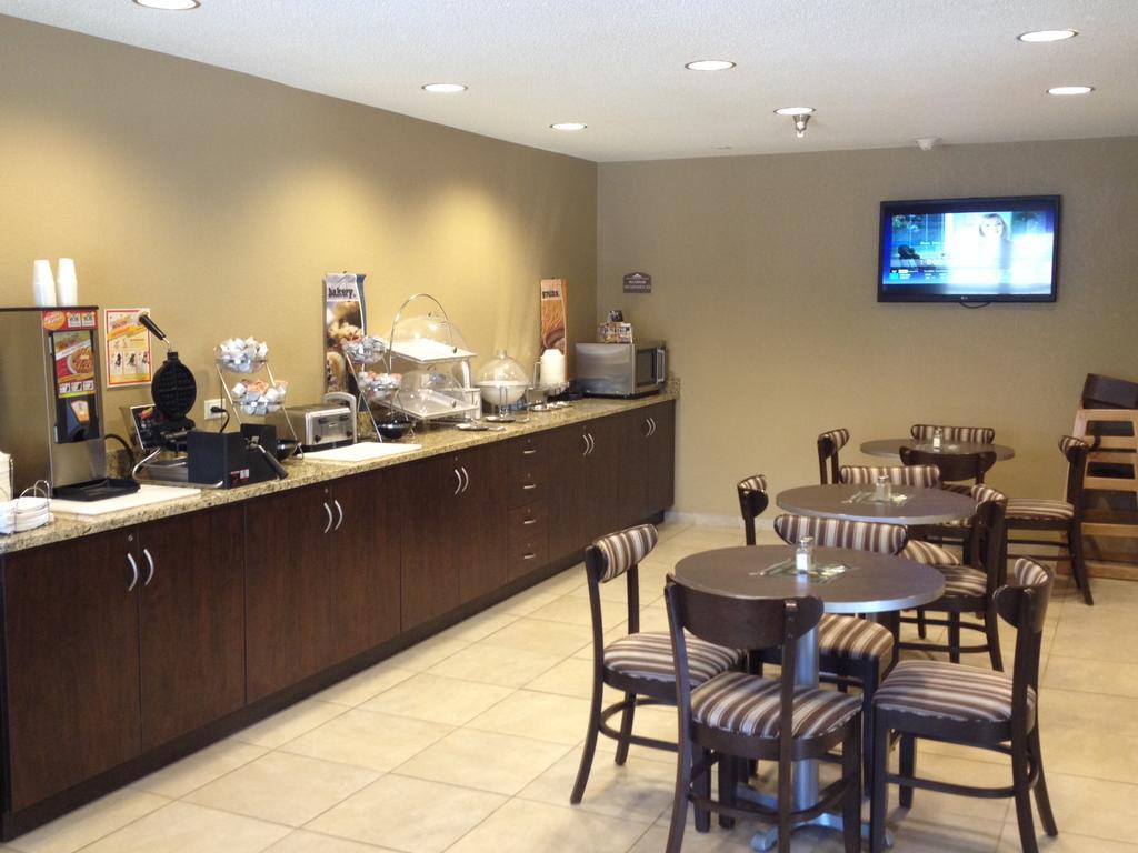 Microtel Inn & Suites By Wyndham Mineral Wells/Parkersburg Kültér fotó
