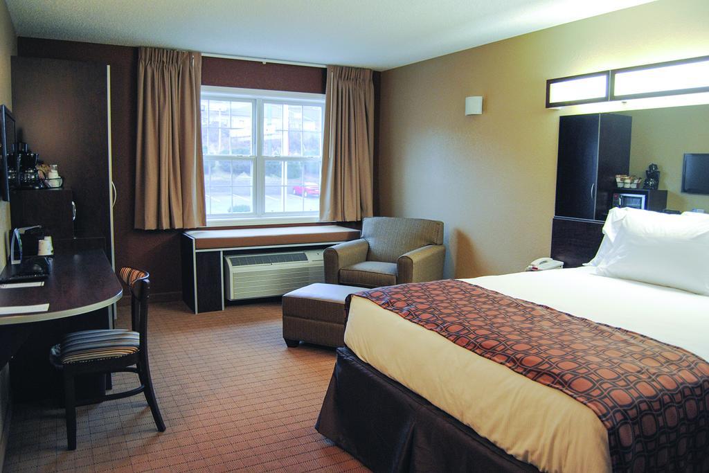 Microtel Inn & Suites By Wyndham Mineral Wells/Parkersburg Kültér fotó