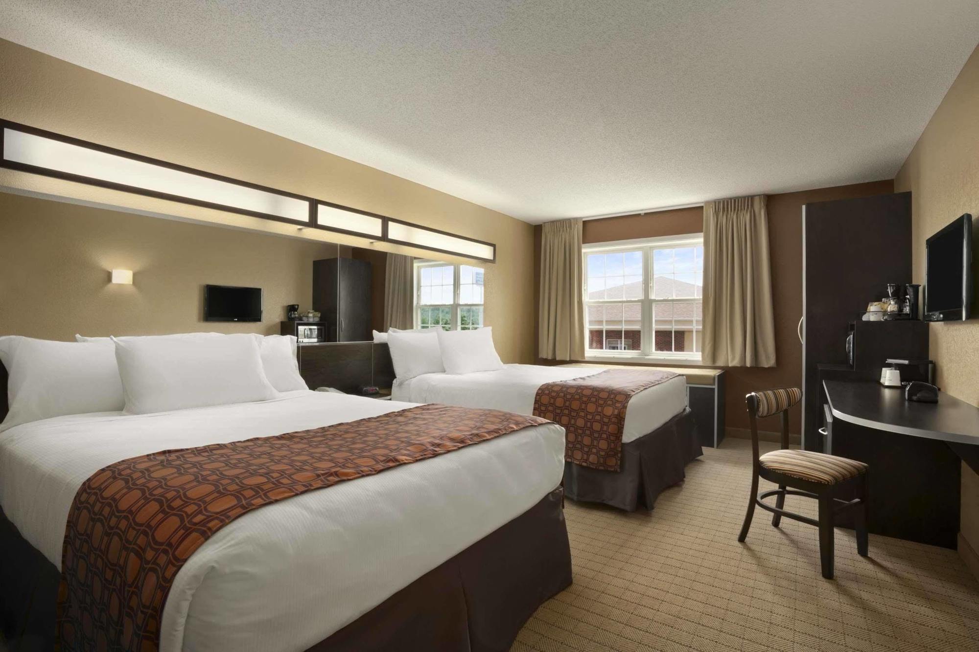 Microtel Inn & Suites By Wyndham Mineral Wells/Parkersburg Kültér fotó