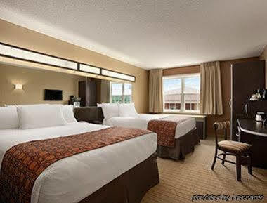 Microtel Inn & Suites By Wyndham Mineral Wells/Parkersburg Kültér fotó